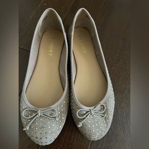 Report flats from Stitch Fix. Size 8. Beige bedazzled.